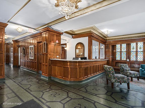 2nd image of 1100 N Lasalle St #1415