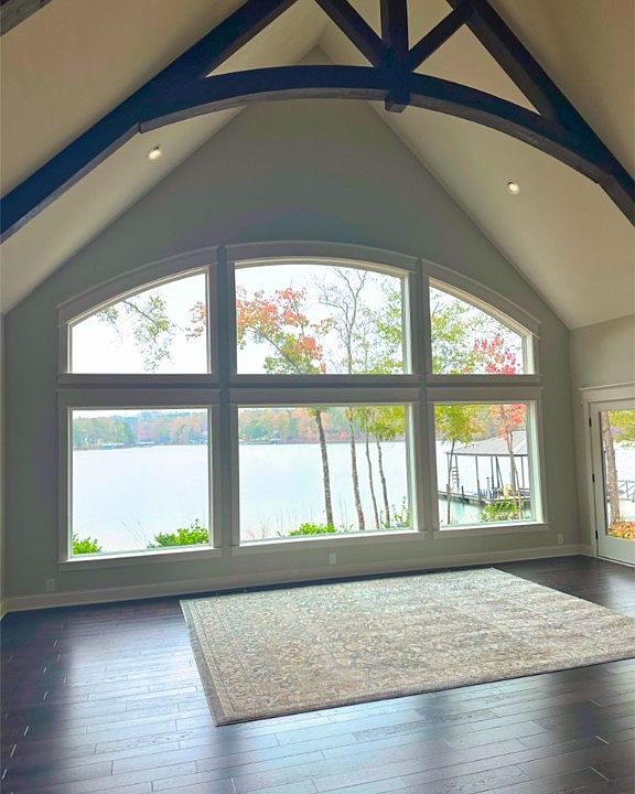 2nd image of 225 Oak Stone Dr