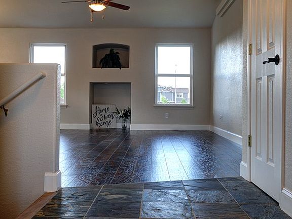 4th image of 3645 Downieville St