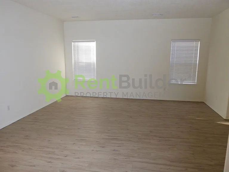 3540 Clear Creek Rd NE — Photo 8