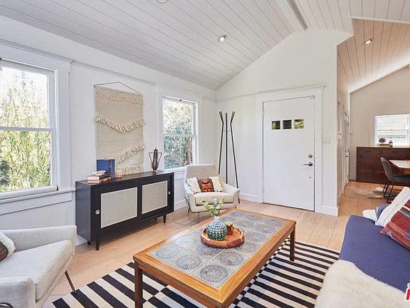 5th image of 6043 Burwood Ave