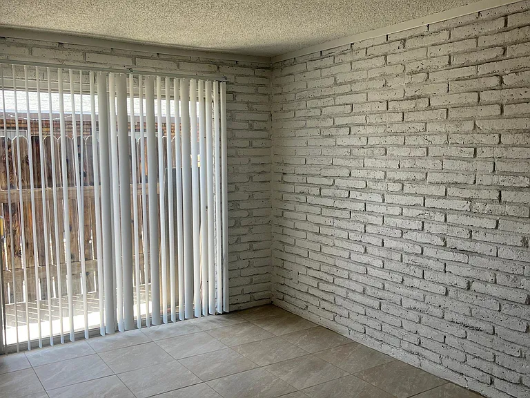 3509 S Avenue A #12 — Photo 7