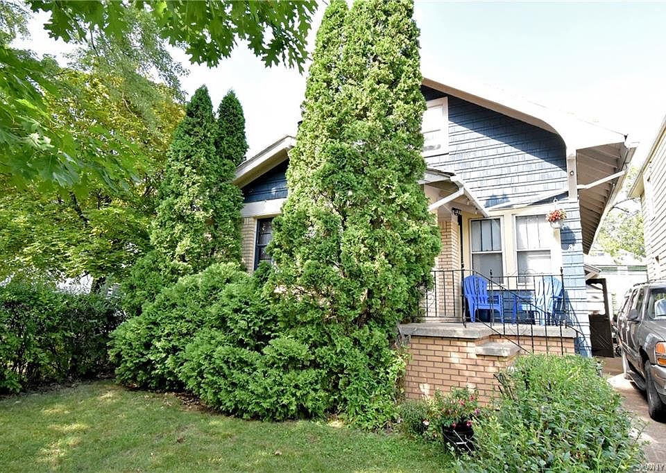 1st image of 89 Montrose Ave