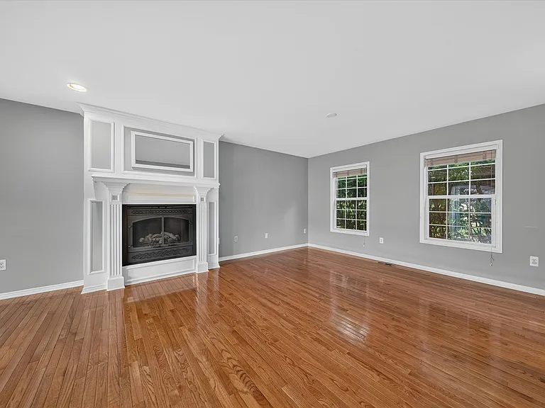 3813 Rochester Rd — Photo 8