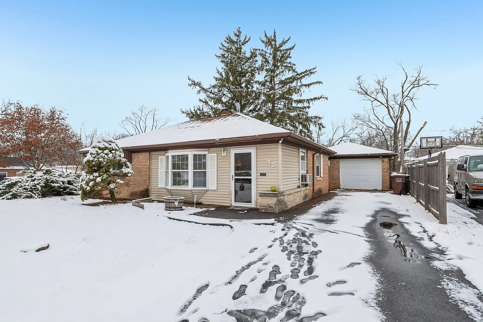 42 Monee Rd photo 1