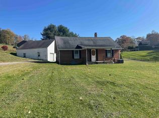 1005 Middletown Rd, Fairmont, WV 26554