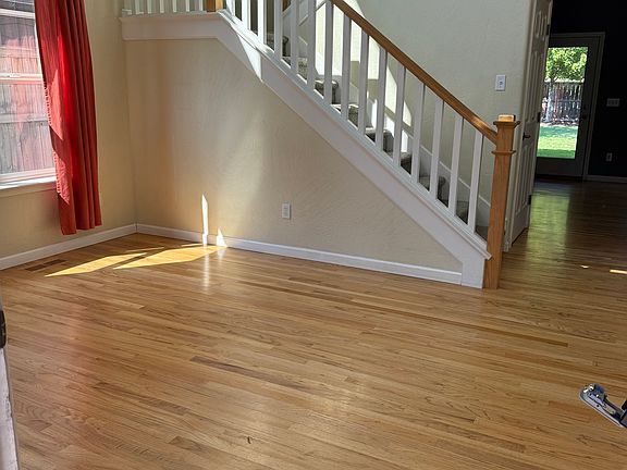 3rd image of 1740 Sandstone Dr