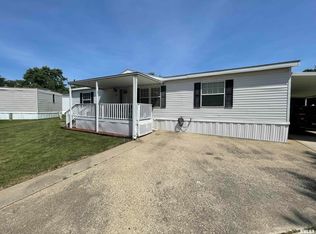 3500 N Dirksen Pkwy #30, Springfield, IL 62702