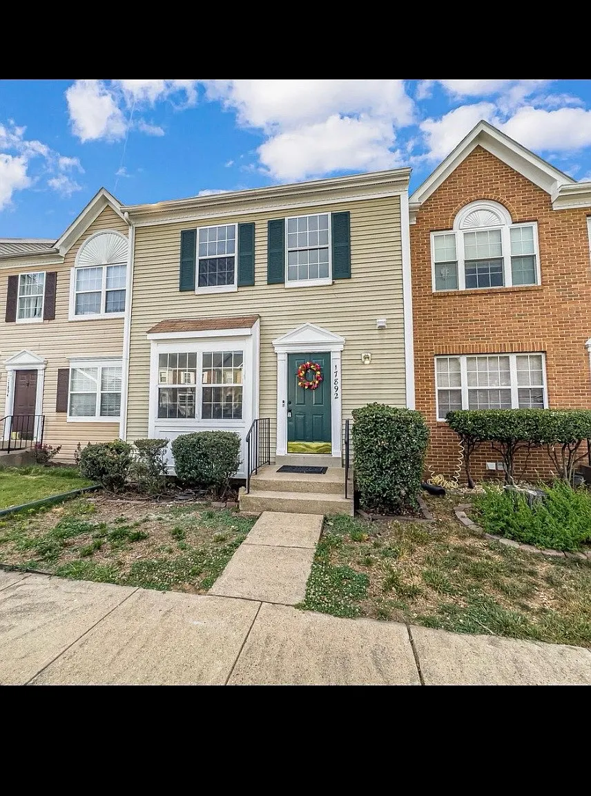 17892 Lounsbery Dr — Photo 1