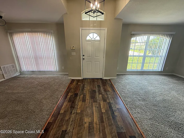 1266 Buffing Cir SE — Photo 5