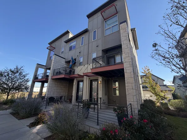 8867 E 55th Ave, Denver, CO 80238