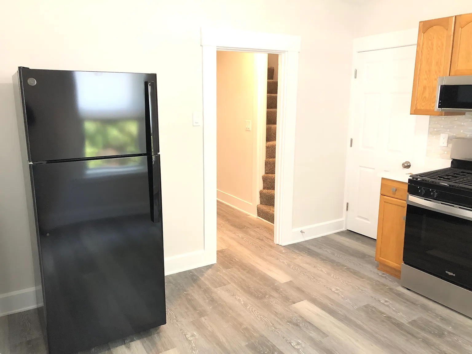 2 bed, 1200 sqft, $2,700 — Photo 4