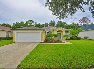 5717 Riva Ridge Dr, Zephyrhills, FL 33544