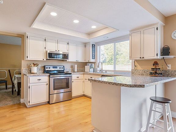 4th image of 15120 NE 79th Cir