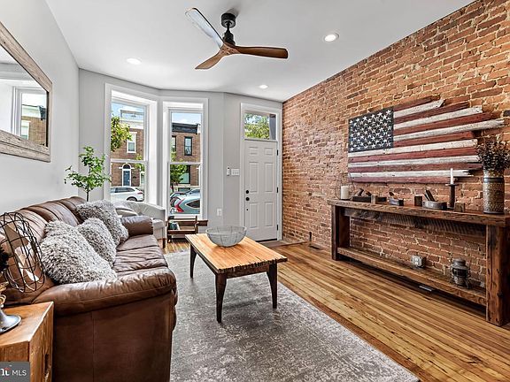 4th image of 638 E Fort Ave