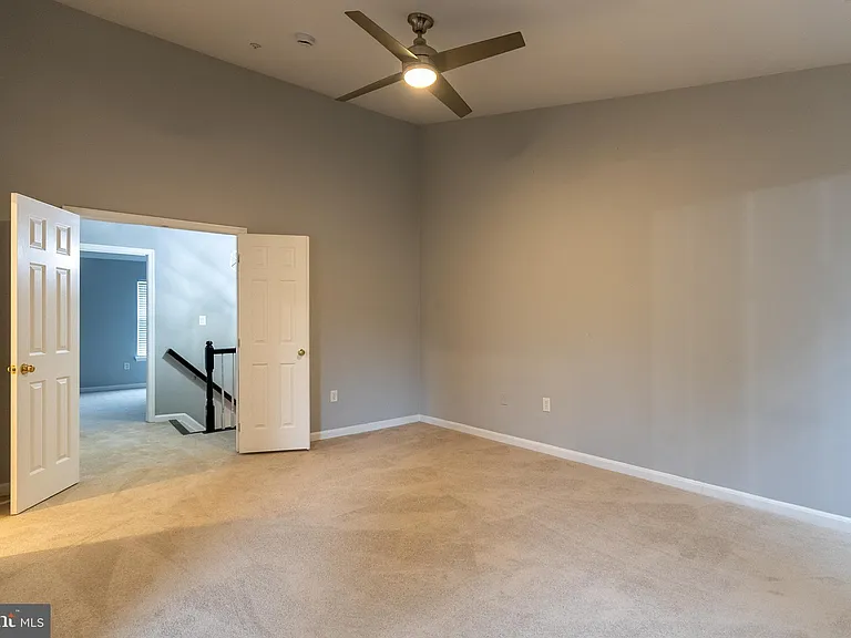 2403 Baikal Loop — Photo 30