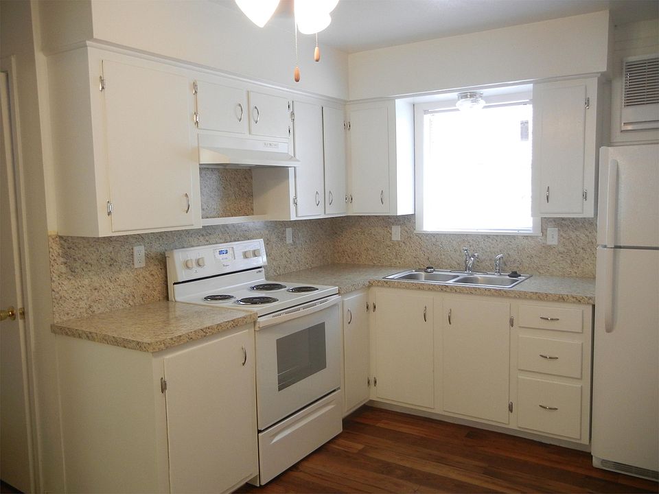 1st image of 705 S Jackson St APT 16