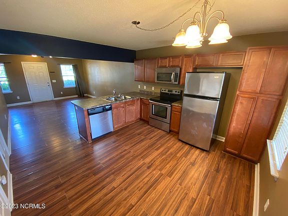 4th image of 309 Burley Dr #2