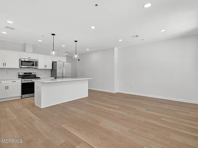 253 Mantoloking Rd #C — Photo 7