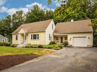 38 Concord Rd, Chelmsford, MA 01824