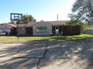 1324 Hillcrest Rd, Pauls Valley, OK 73075