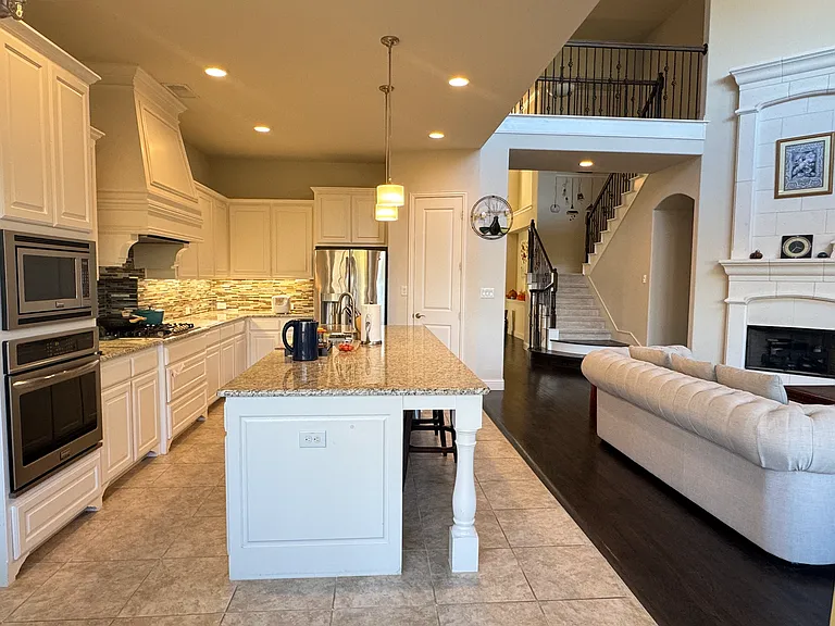 2405 Bigleaf Ct — Photo 7