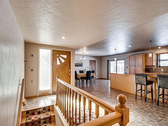 5th image of 2177 S Balsam Ct
