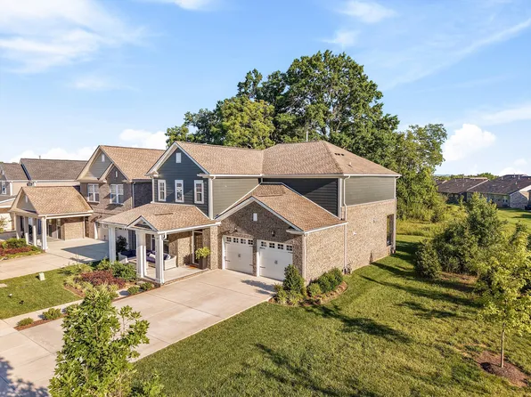 614 Seuss Way, Hendersonville, TN 37075