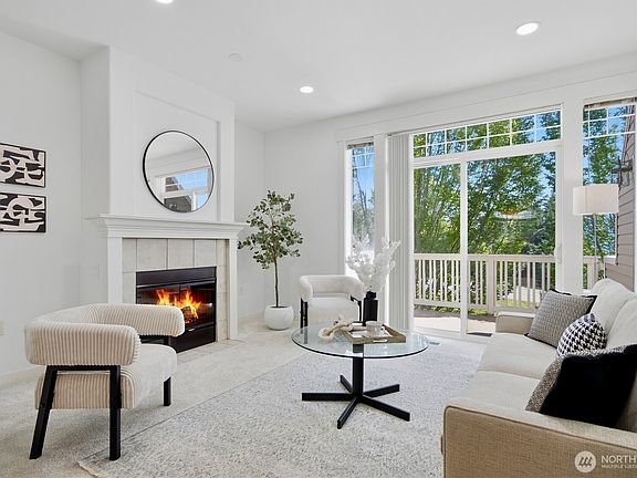 3rd image of 23120 SE Black Nugget Road #C3