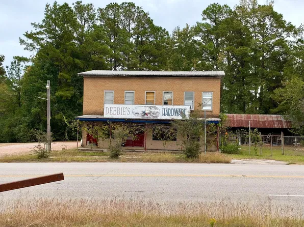 108 N Wheeler Rd, Colmesneil, TX 75938