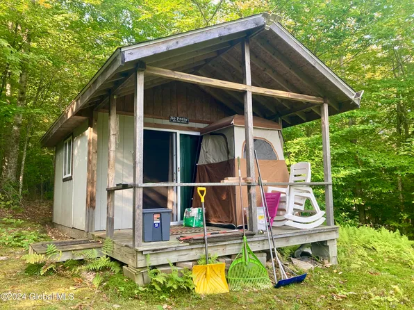 L64 River Road, Riparius, NY 12862