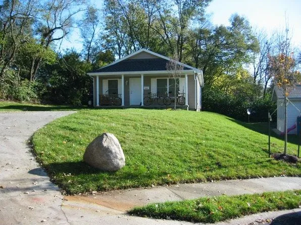 1104 Sunset Ct, West Lafayette, IN 47906