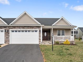 121 Lake View Cir, Waynesboro, VA 22980