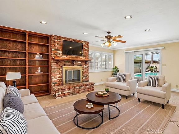 3rd image of 6054 San Rolando Way