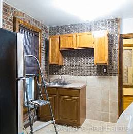 5th image of 1524 Bedford Ave APT 2L