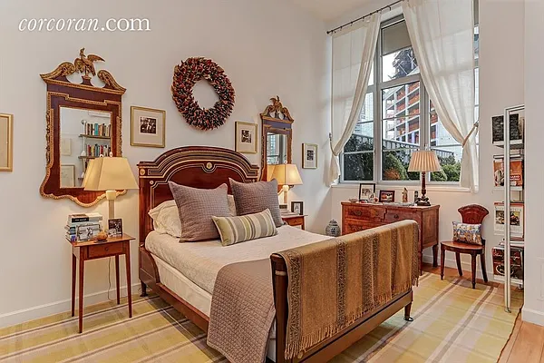 Sold by Corcoran | media 16