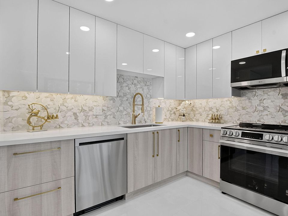 1st image of 7847 Lakeside Boulevard #1021