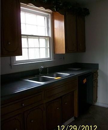 4th image of 1230 Woodbridge Dr