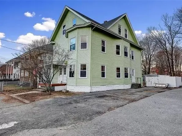 21 Ashton St, Pawtucket, RI 02860