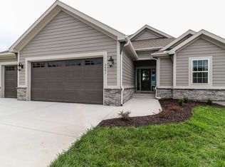 2401 SW River Trail Rd, Lees Summit, MO 64082