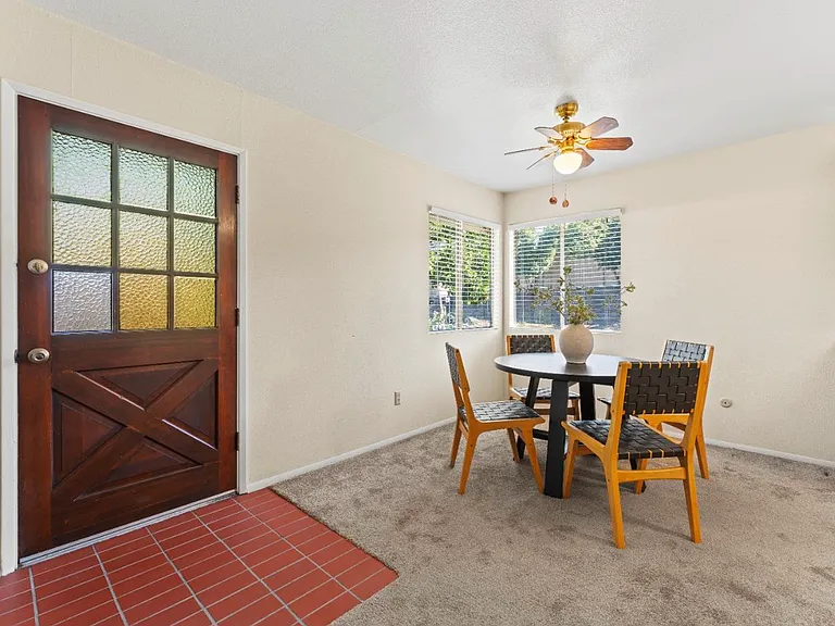 5484 Riverside Blvd — Photo 10