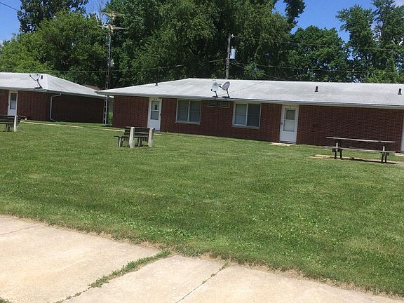 Unit is the one on the left of building so no adjoining apartment on that side