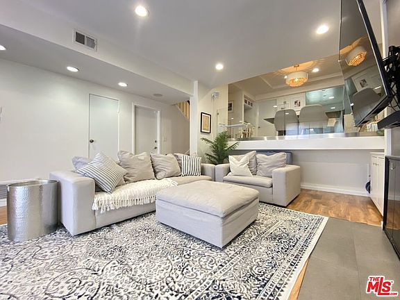 4th image of 4760 S La Villa Mari #C