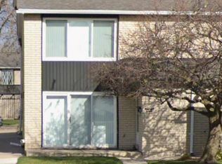 8275 Kennedy Cir UNIT 1, Warren, MI 48093