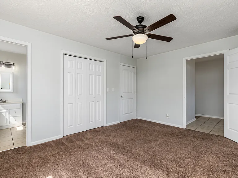 100 Brewer Rd — Photo 8