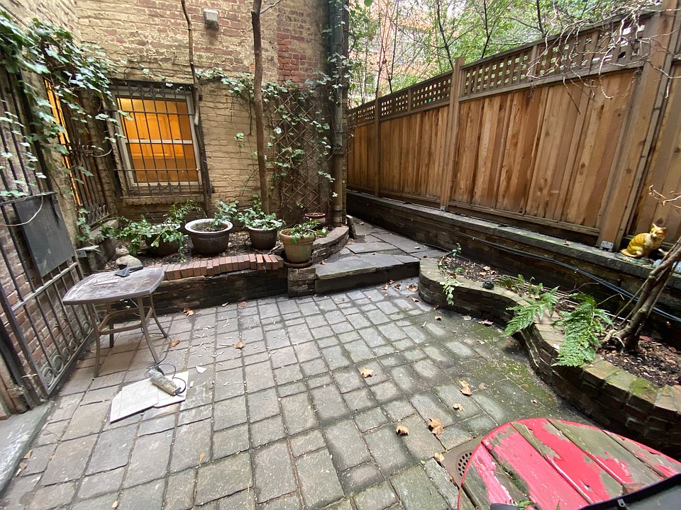 1st image of 117 E 35th St APT 1