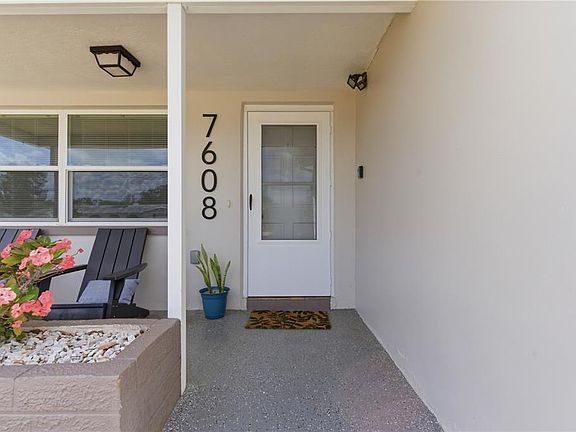 3rd image of 7608 Sue Ellen Dr