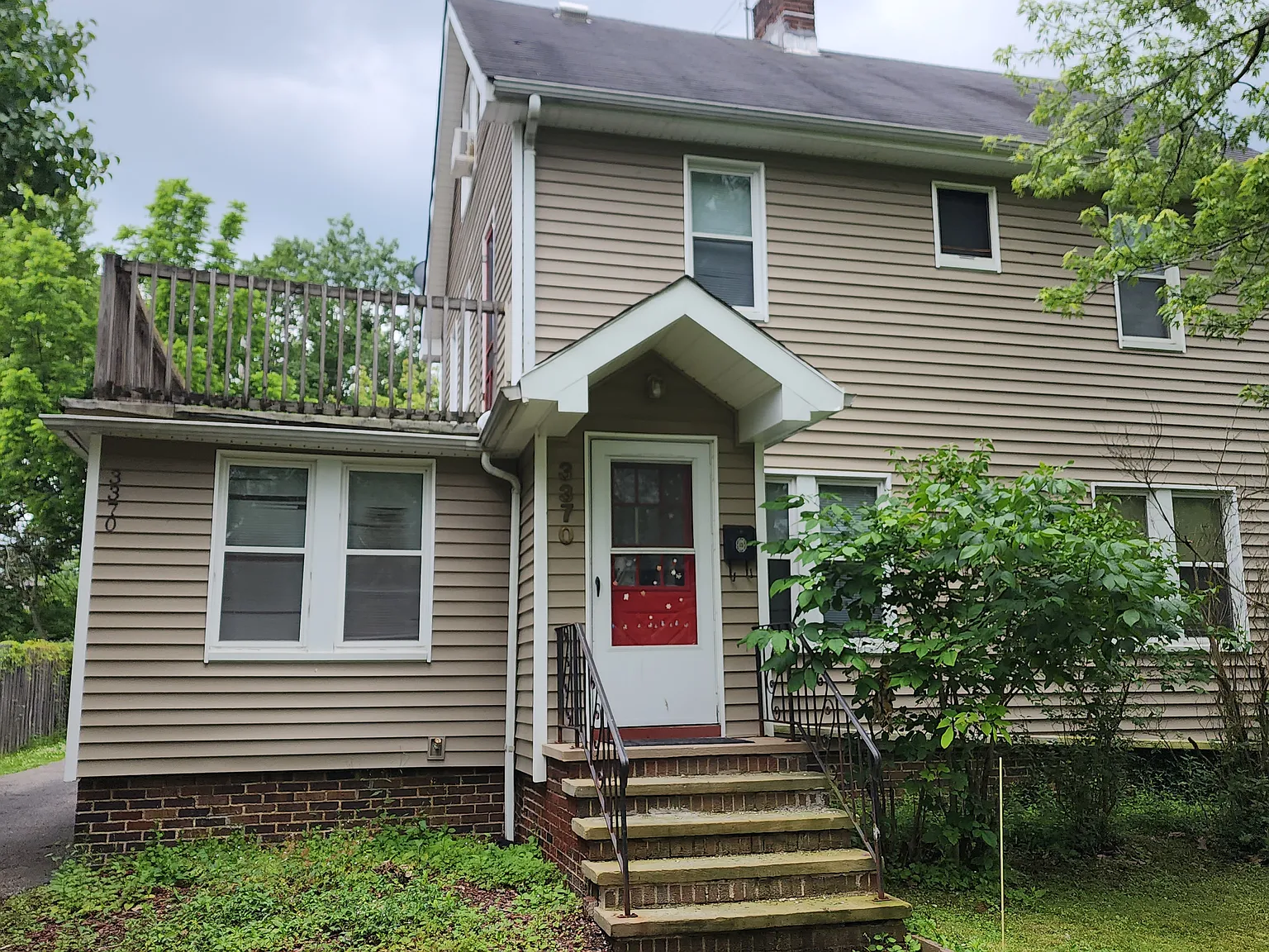 5 bed, 2.5 bath, 1934 sqft, $2,500 — Photo 1