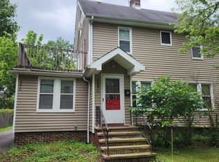 3370 Berkeley Rd, Cleveland Heights, OH 44118