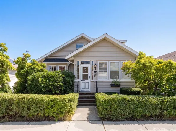 148 Wilson Ave, Quincy, MA 02170